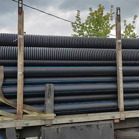 Купить водопроводную напорную трубу ПЭ 100 SDR-11 225х20.5x13.2 мм в Екатеринбурге